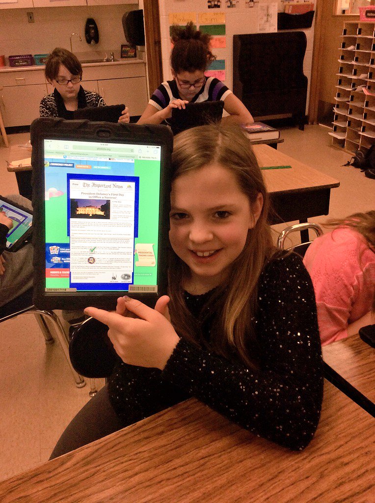 edison4thFPS's tweet photo. Our 4th graders spending their day as the president! A fun activity for our federal gov unit #DLDay #FraserSchools https://t.co/vhN5jzuW3l
