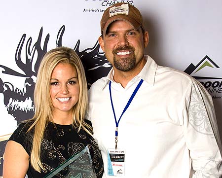 NOPACTalent's tweet photo. .@TheCrushTV stars Lee and Tiffany Lakosky do Q&amp;A's at #GAOS2016. https://t.co/QYlmHyPRfX https://t.co/G5mwb2W3L8