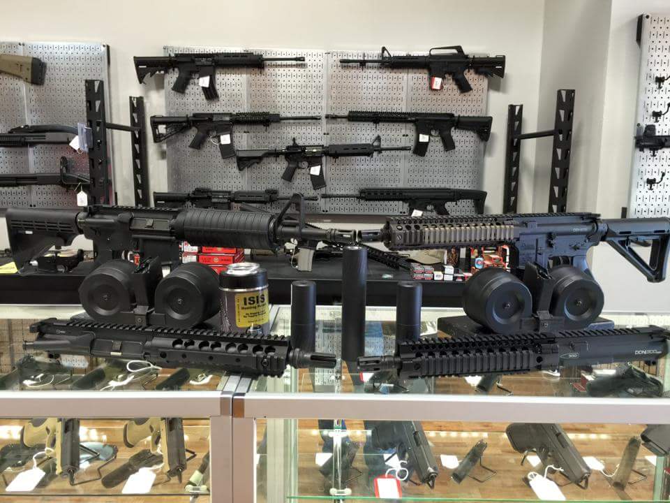 RayzorsEdgeTac's tweet photo. Did I mention that we also deal with NFA items? @DanielDefense https://t.co/cFOUXn11mZ