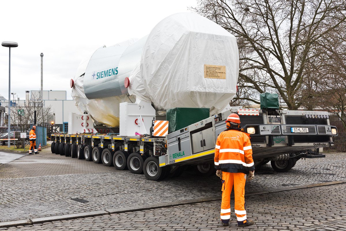 Siemens_Energy's tweet photo. The first gas #turbines for largest order in Siemens’ history began their journey to #Egypt https://t.co/TQ2sJvQb5t https://t.co/CO6nPDvQgW