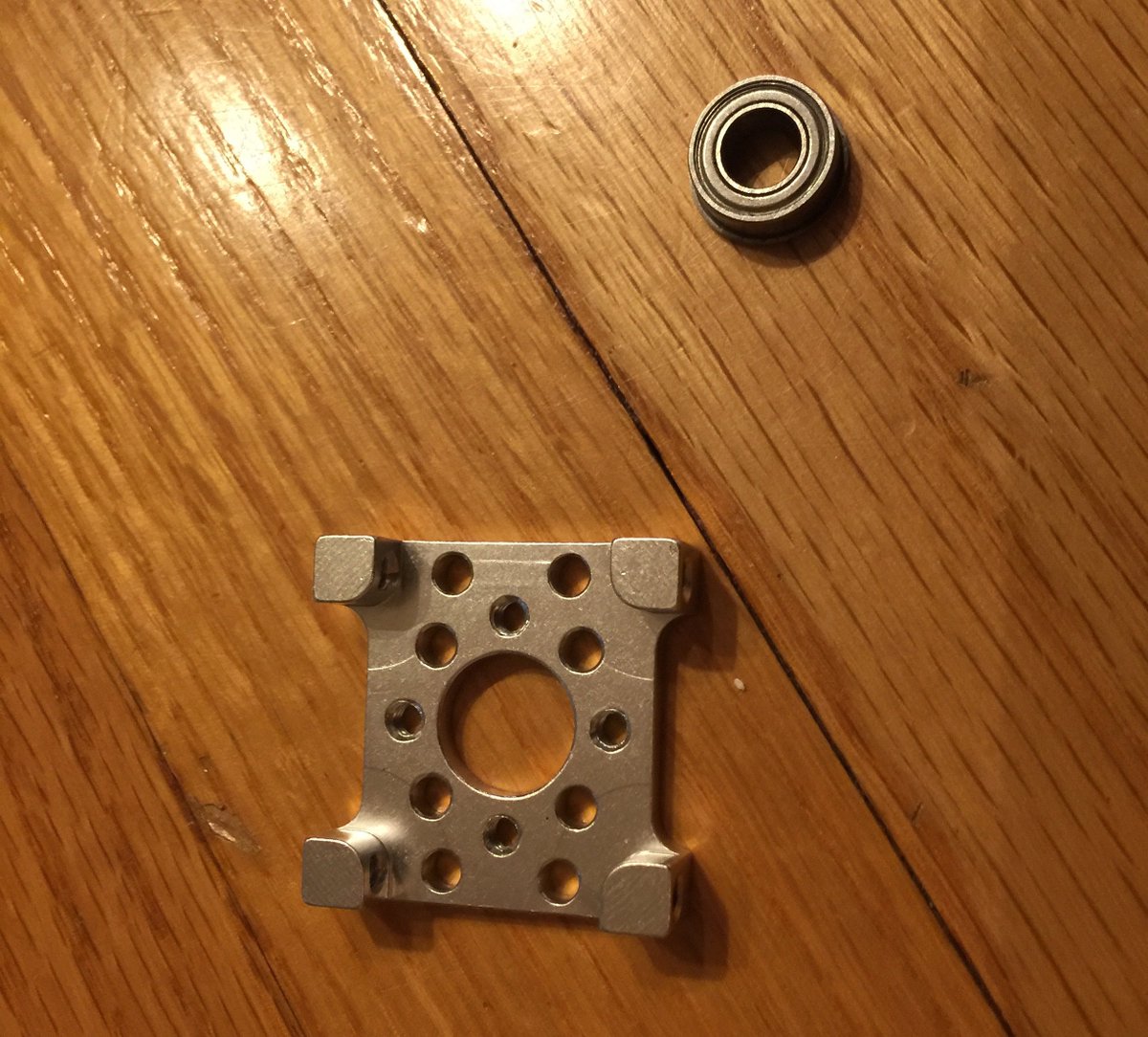 RoboSpartans's tweet photo. Favorite #Actobotics part? Hard to narrow down! Here are 2 great ones! #ActoboticsGiveaway #snackpackattack https://t.co/qEIoL0bCkn