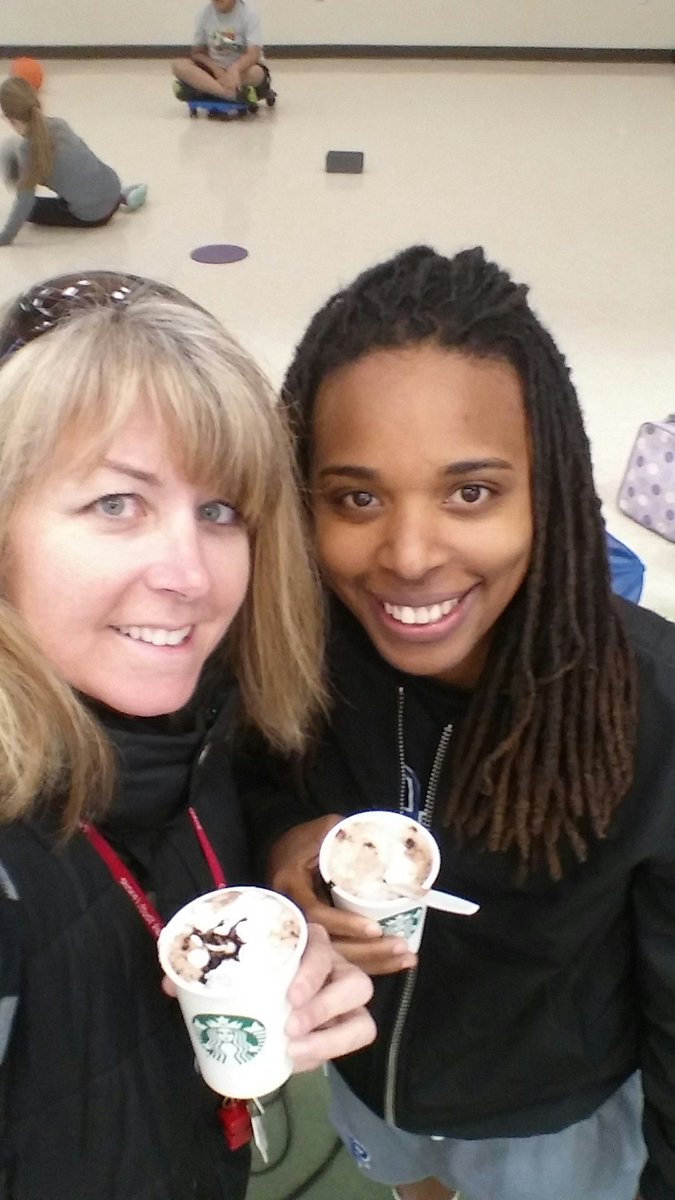 PECoachH's tweet photo. Thank you Reed PTA  for the yummy hot chocolate! #Reed_elem #beepbeep https://t.co/4tuEArHZ2y