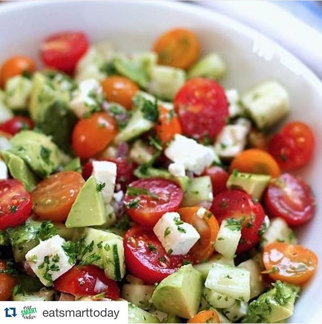 FreeActivate_'s tweet photo. Deliciosa ensalada! ✨👌🏽 #healthy #salad #saludable #ensalada #green #verde #paleo #Salud 💚✅ #FreeActivate https://t.co/LJLvUQIuZr