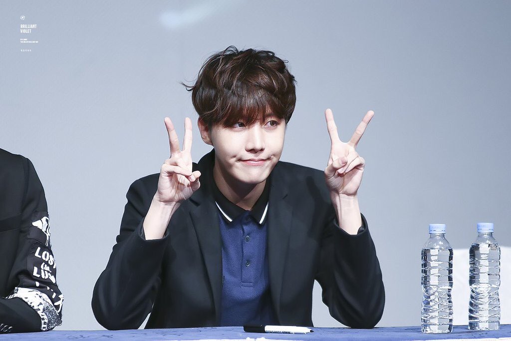 edab_ts's tweet photo. @BTS_twt your smile can cure any sadness away! have the most wonderful day hoseok #HappyJHOPEday https://t.co/rvdv1FhHB6