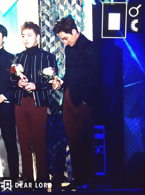 __dearlord__'s tweet photo. 160217 축하해요💐💐💐 https://t.co/DqZvMAGu6f