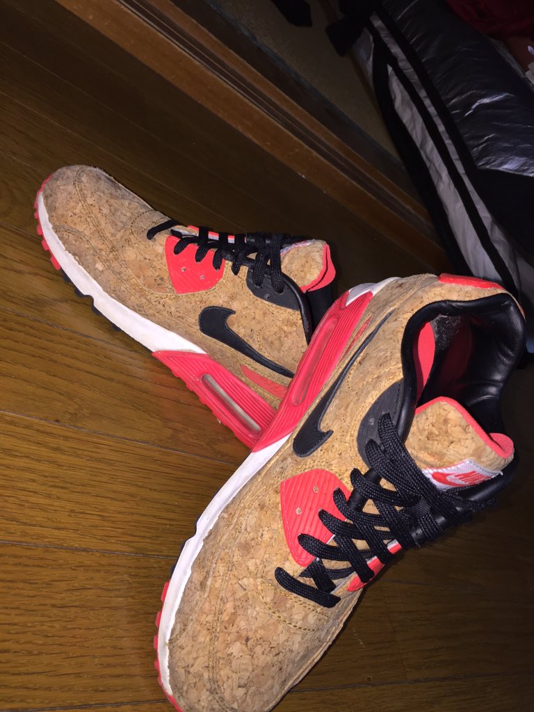 ryt_supreme's tweet photo. AirMax90 コルク
サイズ 27.5
状態 気になる汚れ等ありません。
値段 8000
早いもの順で対応させていただきます。
気になる方はDMお願いします。 https://t.co/dK5i0MJaXU