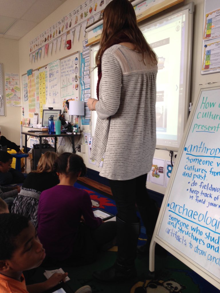 ACSTeach_Learn's tweet photo. @MsWertheims2nd is on a #virtualfieldtrip to #mexicocity on #acsdlday https://t.co/XwL7QDR39C