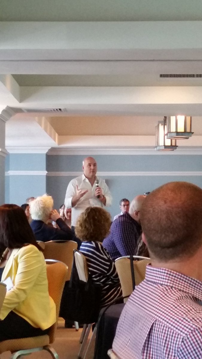 Starcom_STS's tweet photo. Warren shares thoughts on partnerships #STSGlobalSummit https://t.co/g9dCZJQ2H3