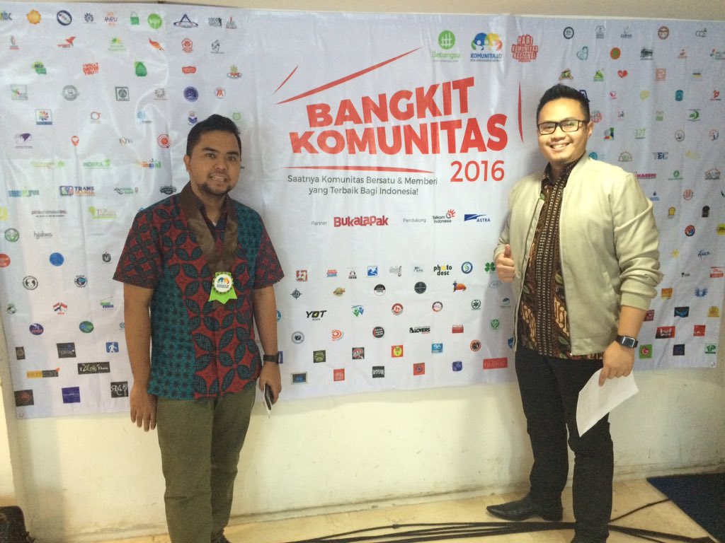 CEO <a href="/SebangsaID/">SebangsaID</a> mas <a href="/enda/">Enda Nasution 🇮🇩</a> mantap kolaborasi dgn Co Inisiator @taufanakbari utk Komunitas Indonesia yg lebih baik!!
