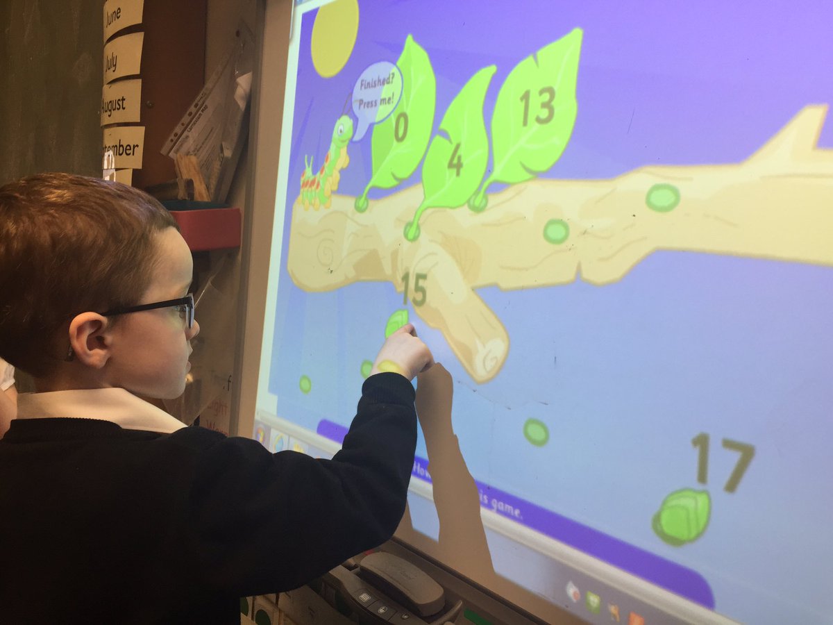 CarronshoreP1's tweet image. P1R/K had fun this afternoon sequencing numbers to 20.  #mathsisfun #carousellearning