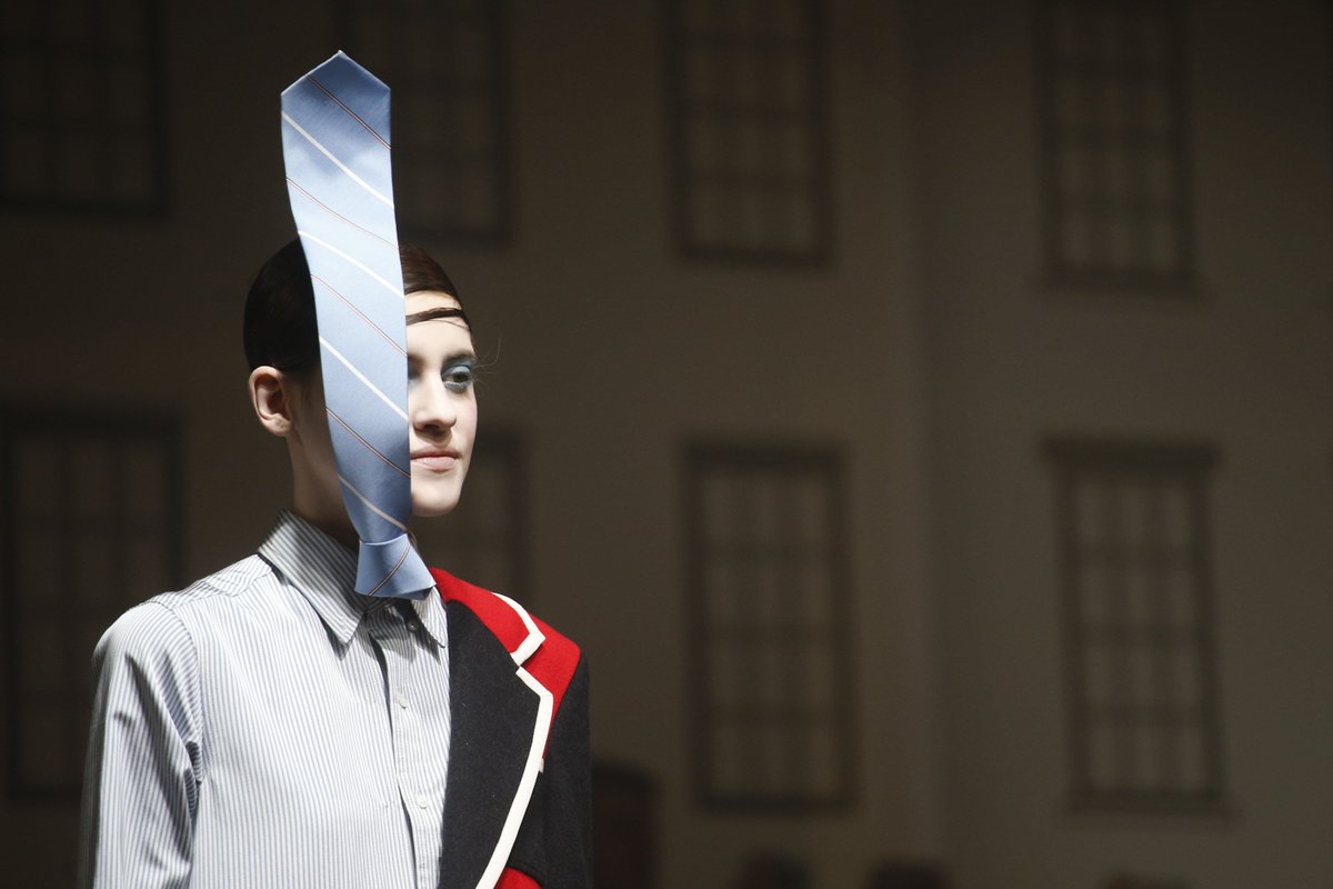 hcbackstaged's tweet image. Surreal Head Pieces @ Thom Browne Fall 2016.