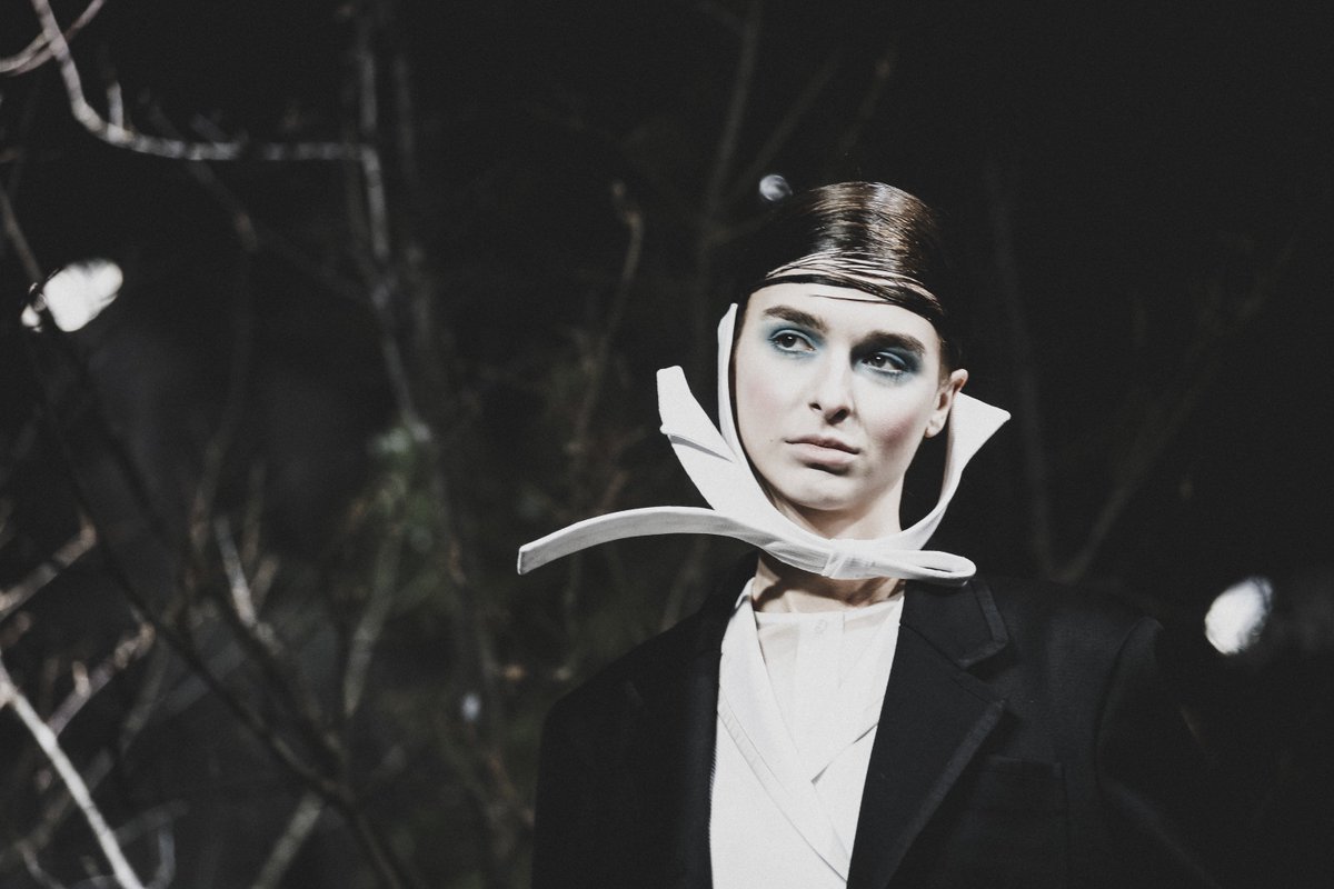 hcbackstaged's tweet image. Surreal Head Pieces @ Thom Browne Fall 2016.