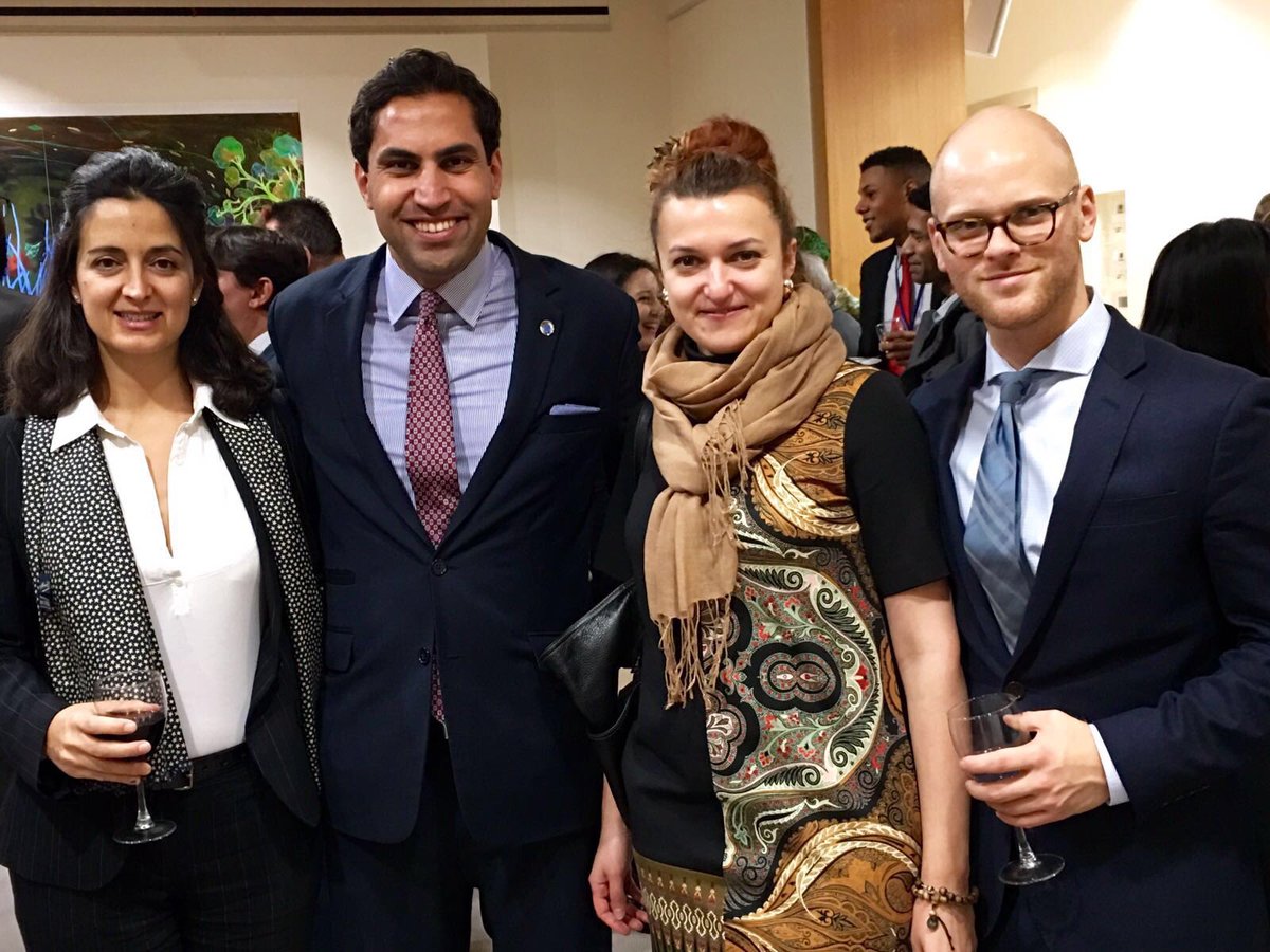 ROMUNtweet's tweet photo. #ROMUN2015 Youth Road Map is back to NY: feedback and meeting with @UNYouthEnvoy Alhendawi. #NobelPeace #ROMUN2016 https://t.co/Wtdt4pbnIU