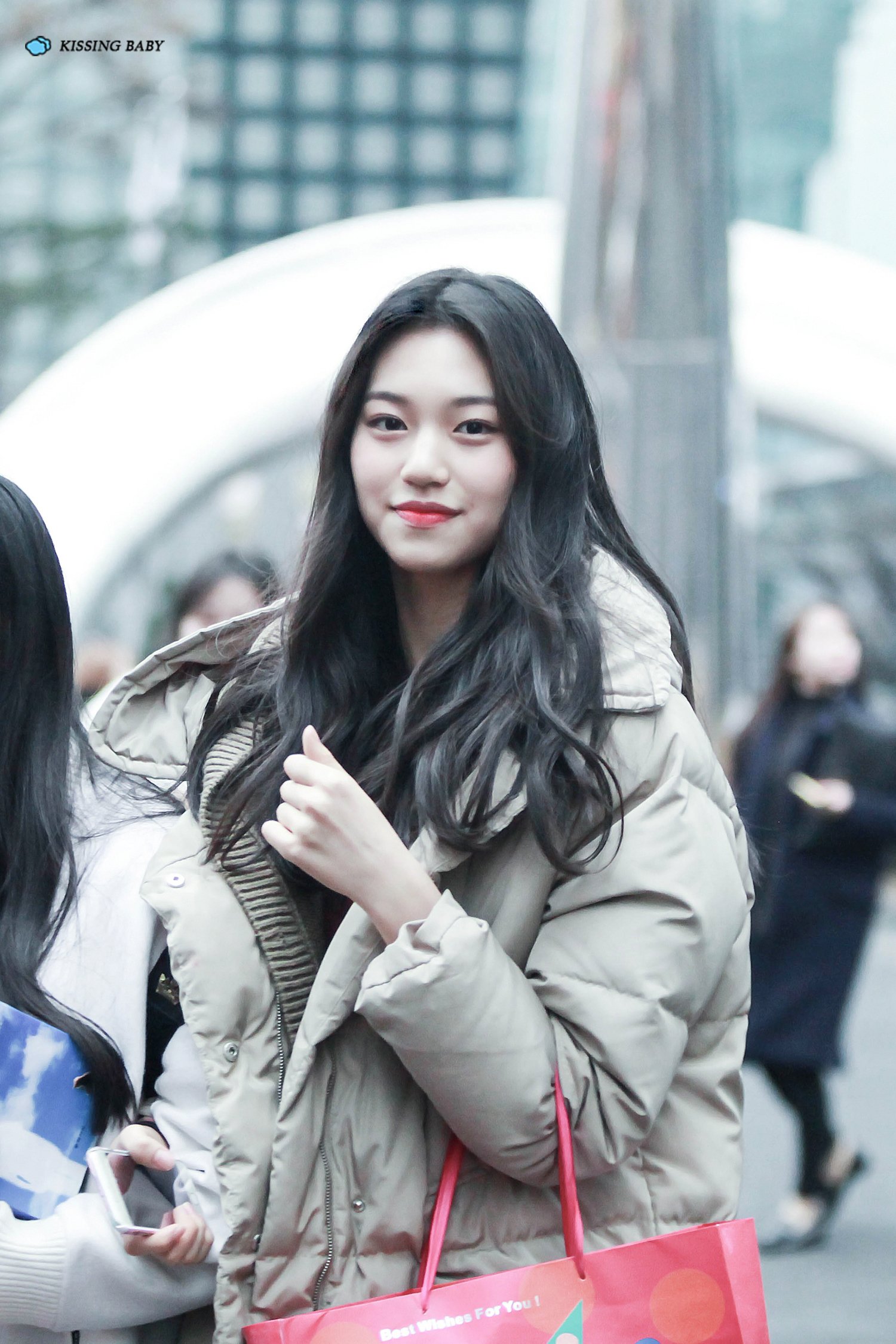 CbbZgiUUsAAky0u.jpg:orig