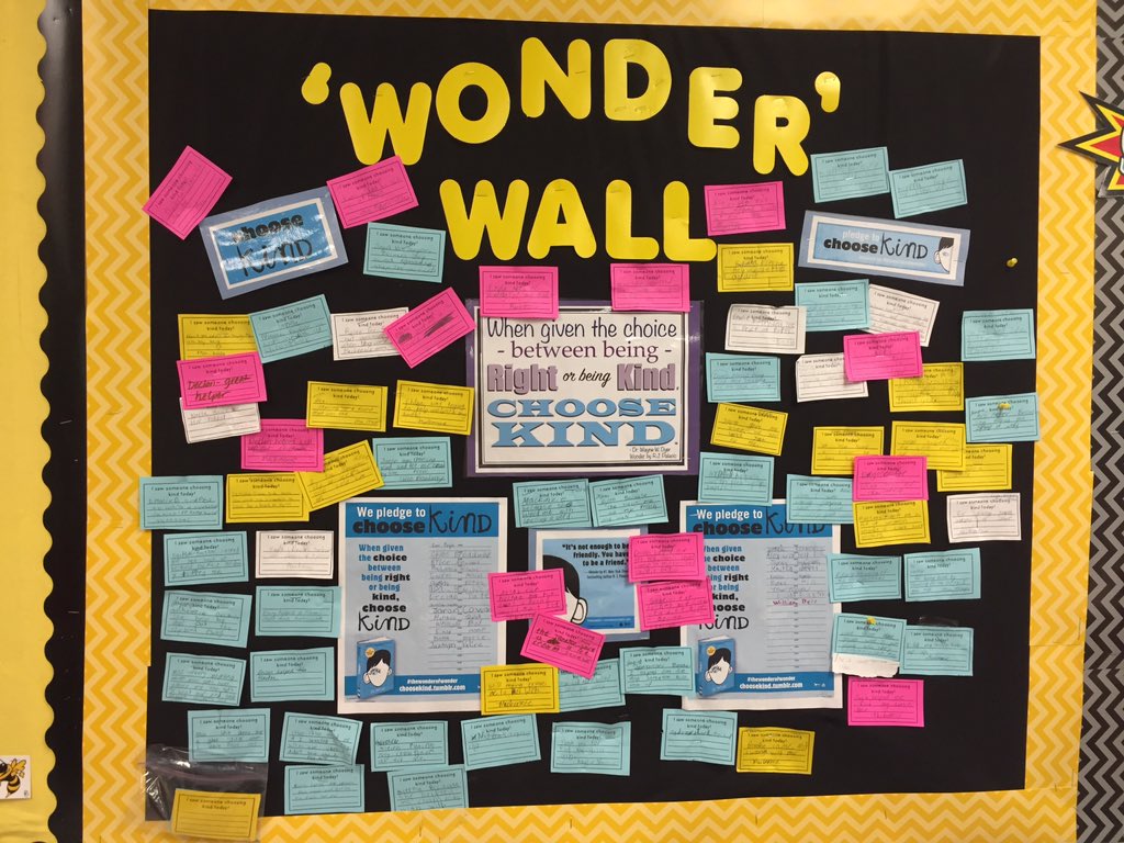 sharonpmeyer's tweet photo. Fourth graders choose KIND @RJPalacio @McIntireElem #smilekind #fpslearn #mcteach https://t.co/TndxSSg4og