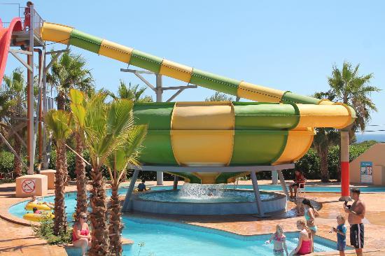 agua_parks's tweet photo. Hoy os dejamos uno de nuestros trabajos realizados en el Hotel Marina Park de Menorca. Feliz miércoles! https://t.co/2p48vuVxRu