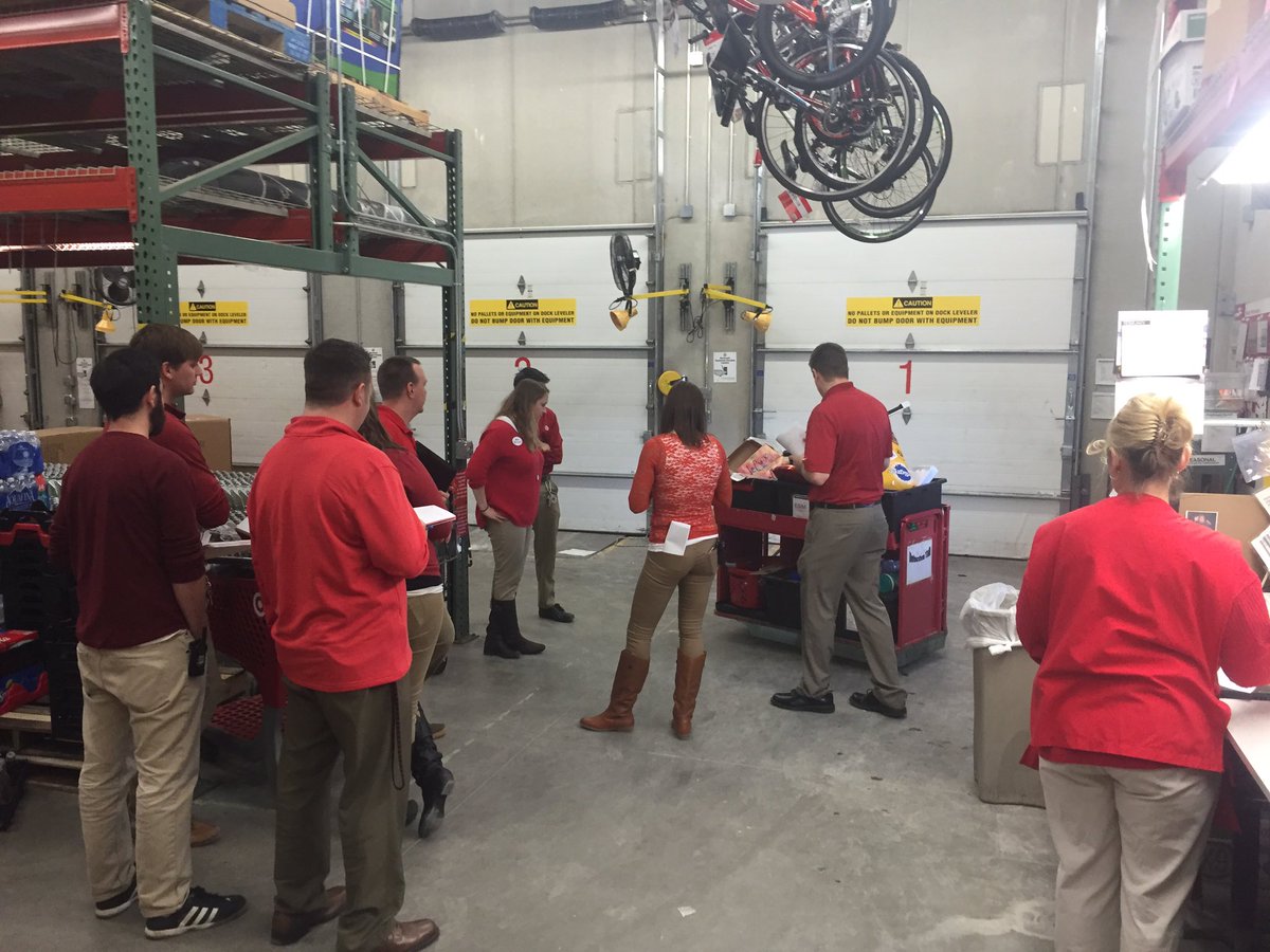 loganjrankin's tweet photo. Mandy helping Tosa drive shortage and margin today!!!! Thank you! @dashelfly @MBurrrg23 https://t.co/Nswl37zEpE