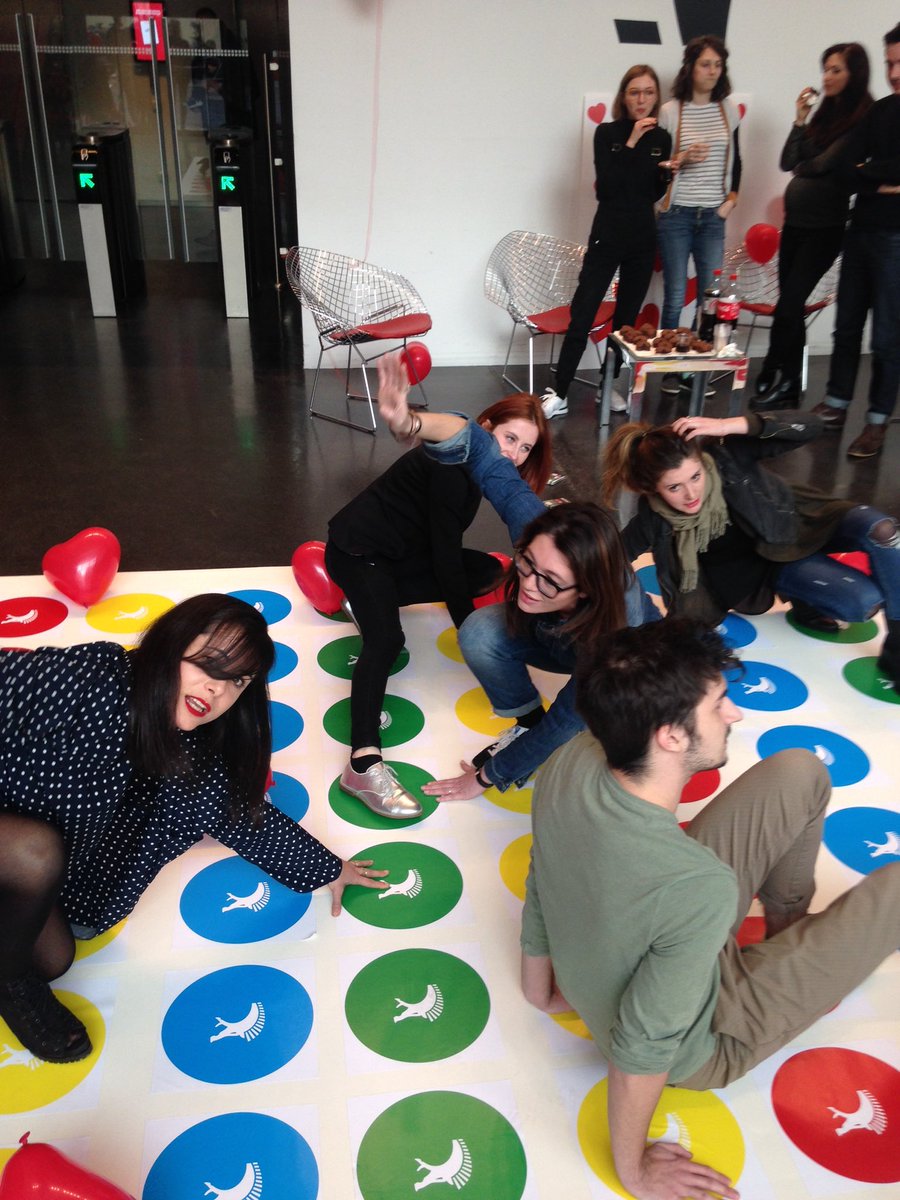 maudgrs's tweet photo. @LesGauloisParis #carnyx Un Twister géant à la maison ! https://t.co/BMoEAolX9j
