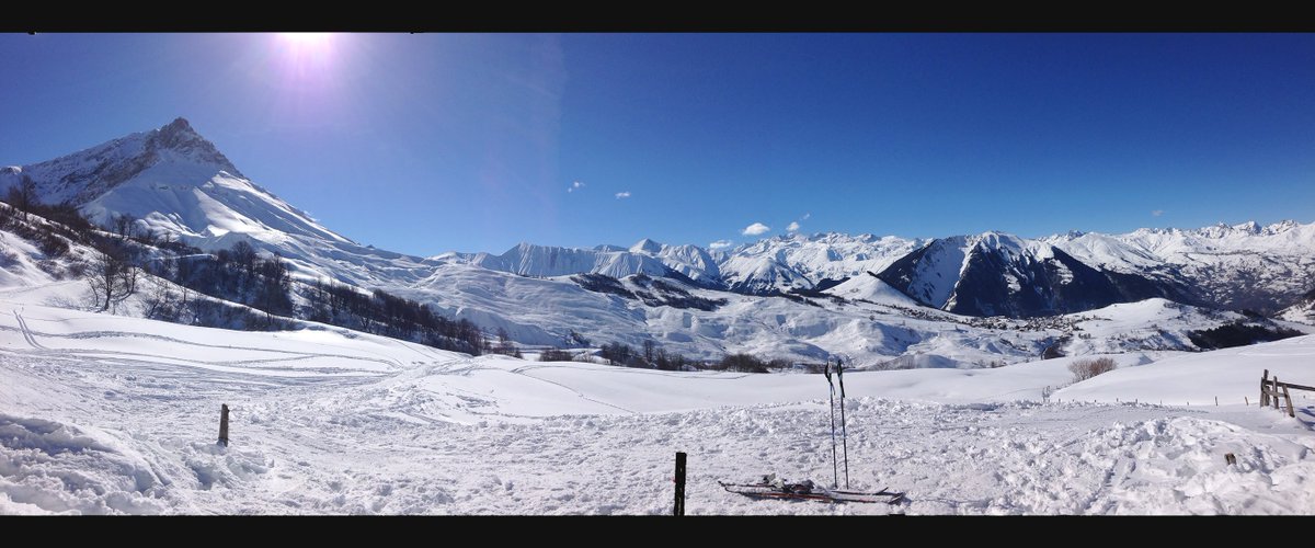 albiez73's tweet photo. Le domaine Alpin et le village d'Albiez, depuis les chalets d'alpage de la Blanche. #albiez #ski #montagne #village https://t.co/5A107oaid5