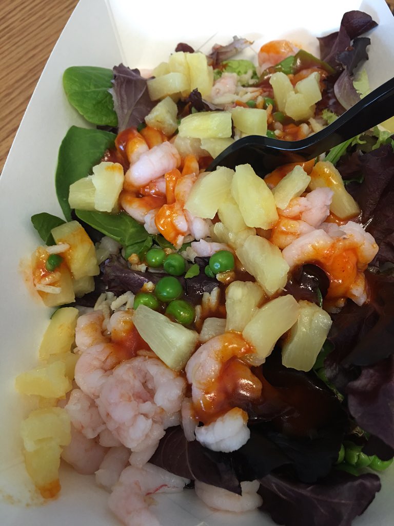 Jasti's tweet photo. Love making salads and smoothies! #EatCleanLiveLean https://t.co/QVL3dT3zwe