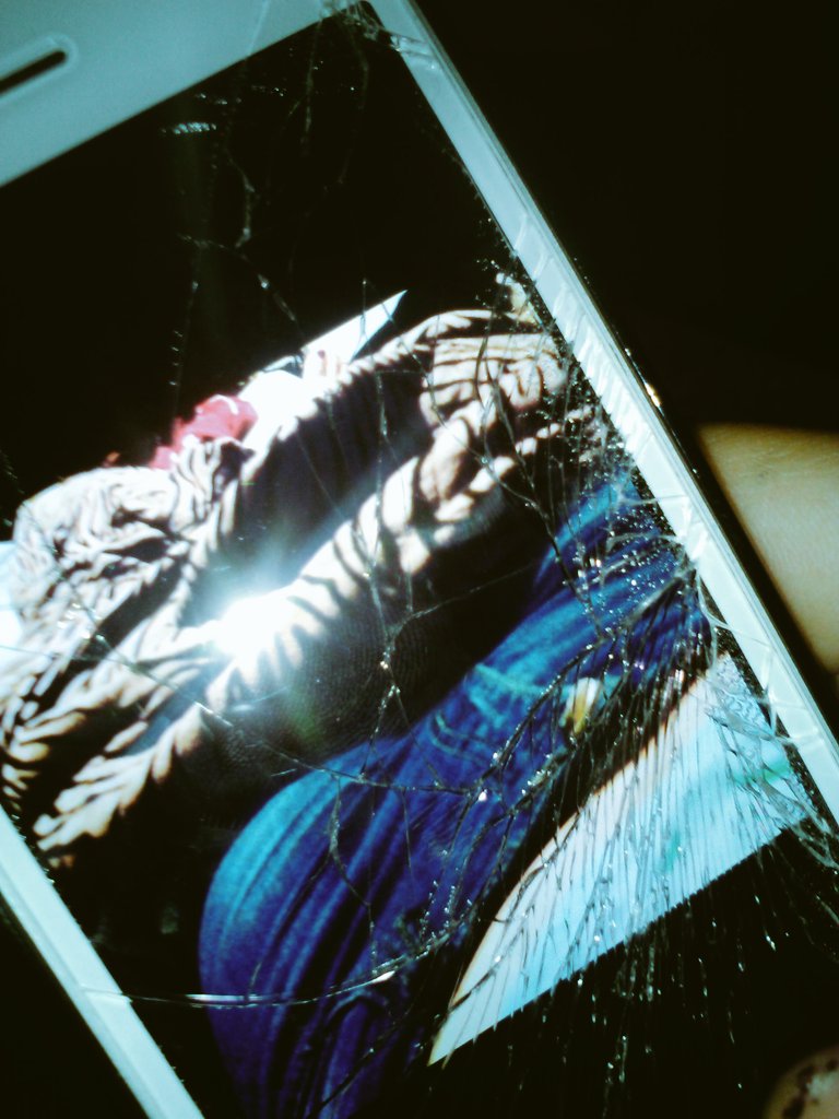 chagoya22990's tweet photo. Bored https://t.co/0PCue1WF65