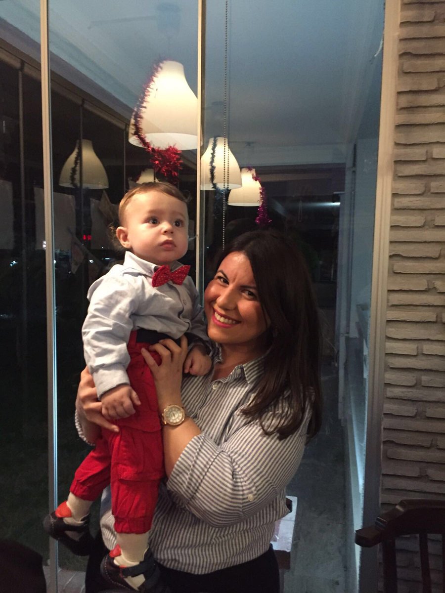 mervetekelii's tweet photo. Teyzesinin bir tanesi 😘😘 https://t.co/H5zYcbatJ7