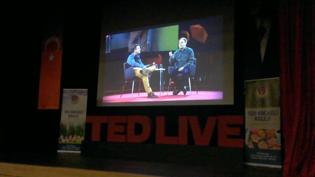 Okulda TED Live keyfi. Konu Linux :)  @TEDKocaeli @TEDTalks