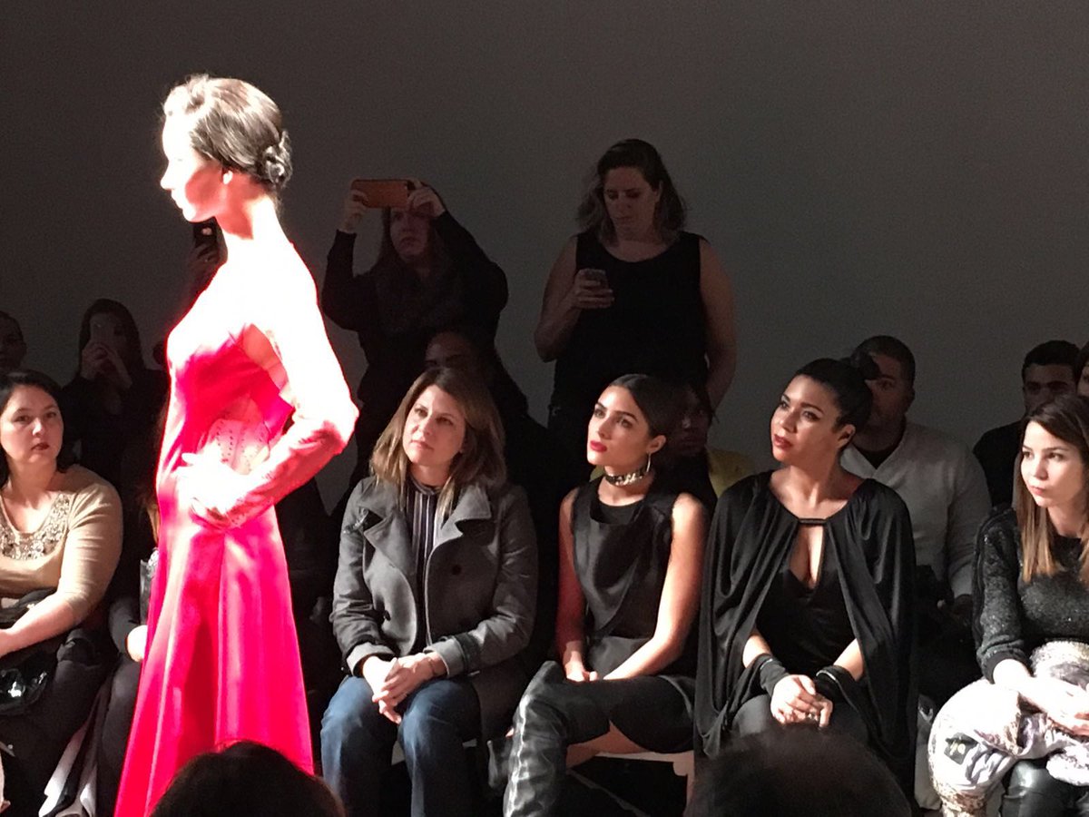 DarenMcKelvey's tweet photo. .@visionchic pics from @NolchaShows #nolchafashionweek #NYFW. cc @oliviaculpo @TheCrusher007. big thx @arthurmandel! https://t.co/N70PlIQUdl
