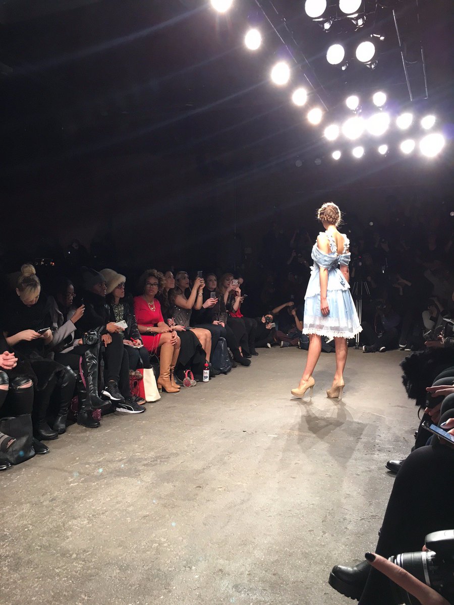 DarenMcKelvey's tweet photo. .@visionchic pics from @NolchaShows #nolchafashionweek #NYFW. cc @oliviaculpo @TheCrusher007. big thx @arthurmandel! https://t.co/N70PlIQUdl