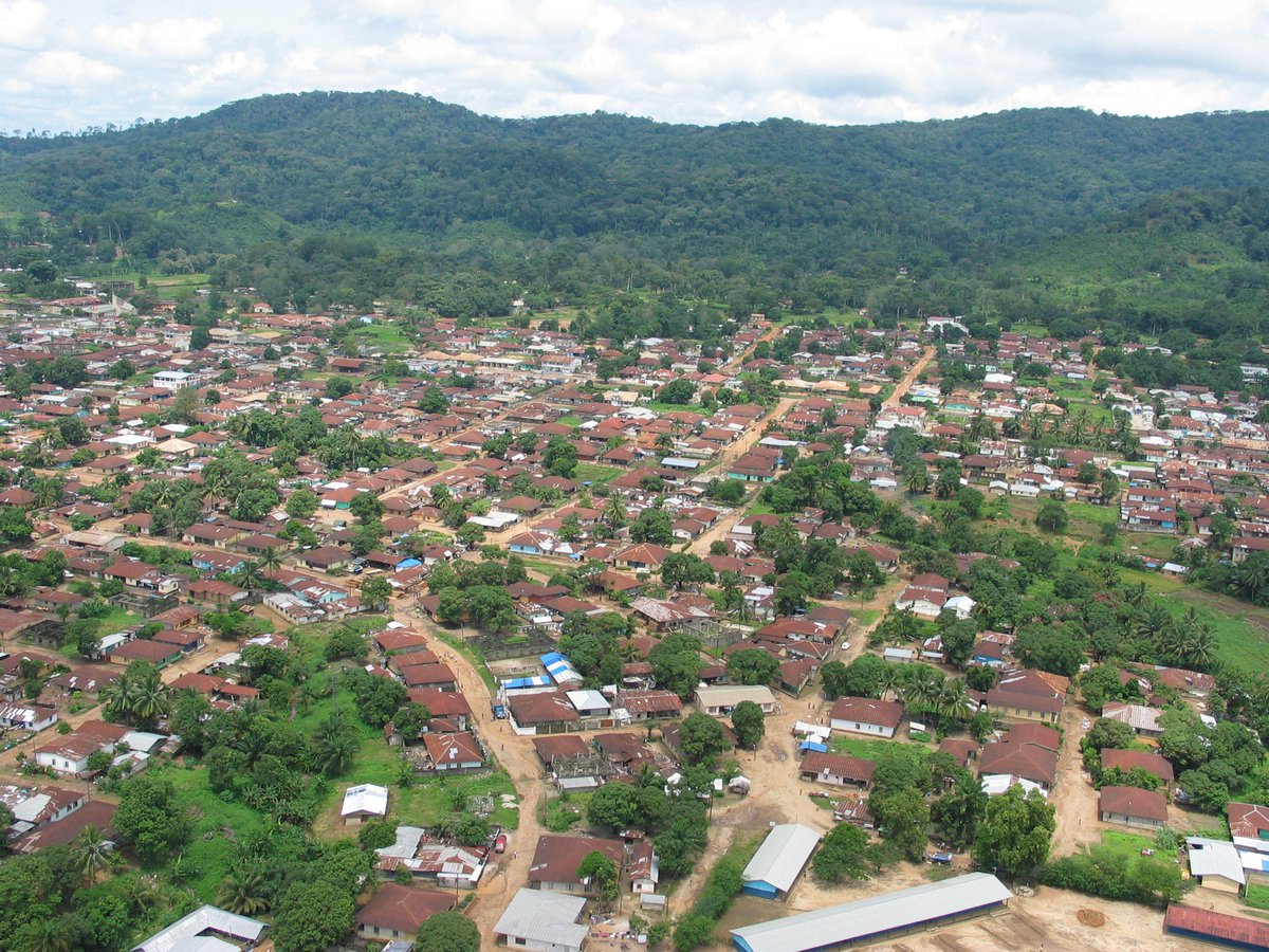 DMA_tweet's tweet photo. #Investment opportunities in Sierra Leone's #trade, #agriculture and #tourism sector https://t.co/0A26zTlxvv https://t.co/f1KhhVDvRr