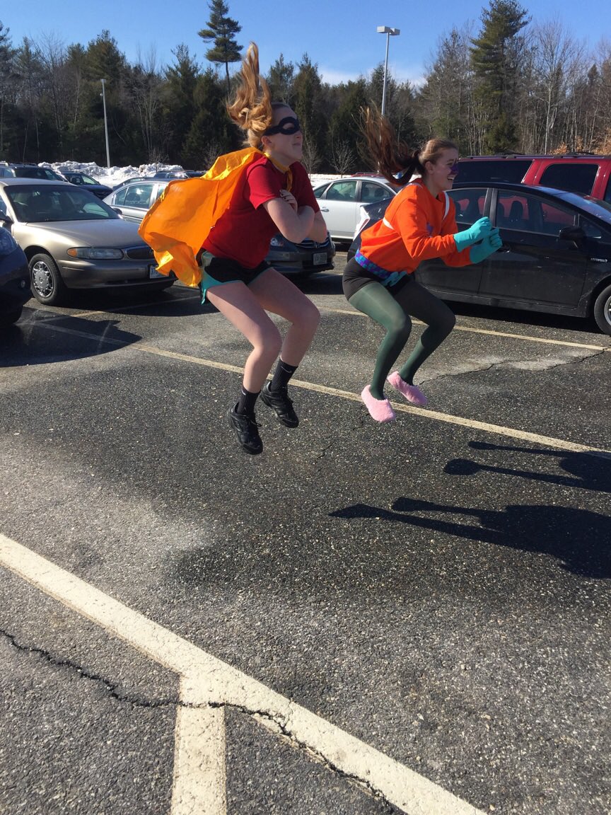 lex_campbell_'s tweet photo. Saving Bikini Bottom! #invisibleboatmobile https://t.co/gUwUWs9e3m