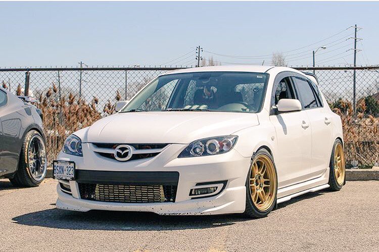 StancedSpeeds's tweet photo. @JSharrmzXo 's coming in with a sexy 1st gen...
those gold enkei's
#speed3's #tunermob https://t.co/sLCSIgVulx