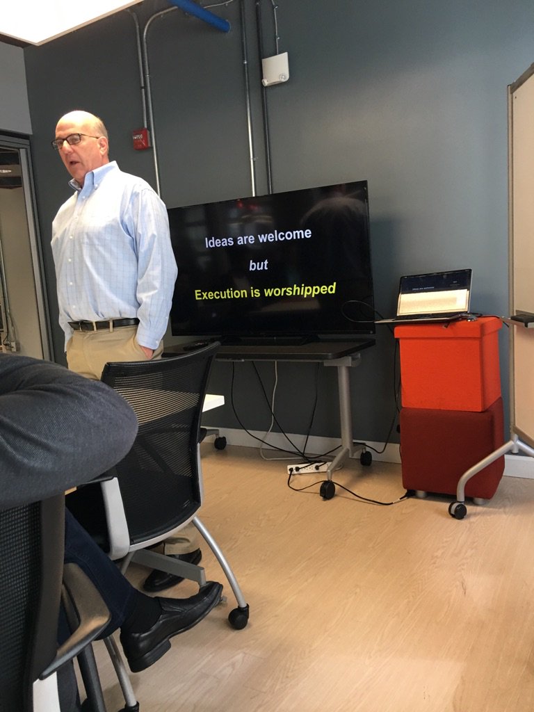 AKQYS's tweet photo. @SpeakerJeff #ExecutionDoesntMeanPerfection #KeysToScaling #Brilliant #VentureScaleUp @CatalystSpaces #TechStartup https://t.co/qZhw1xqqSp