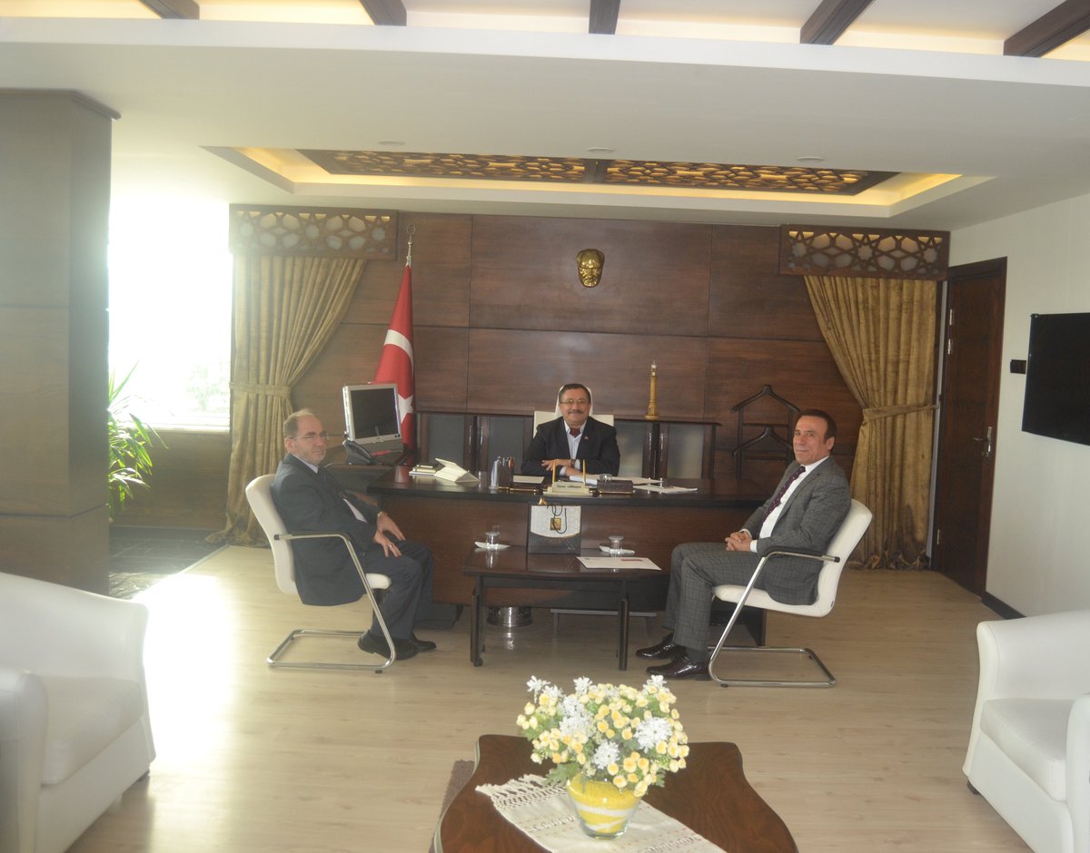 BAŞKAN GENÇ İLE ‘YEREL EKONOMİK KALKINMA PLATFORMU’ NU KONUŞTUK
ilkadim.gov.tr/default_b0.asp…