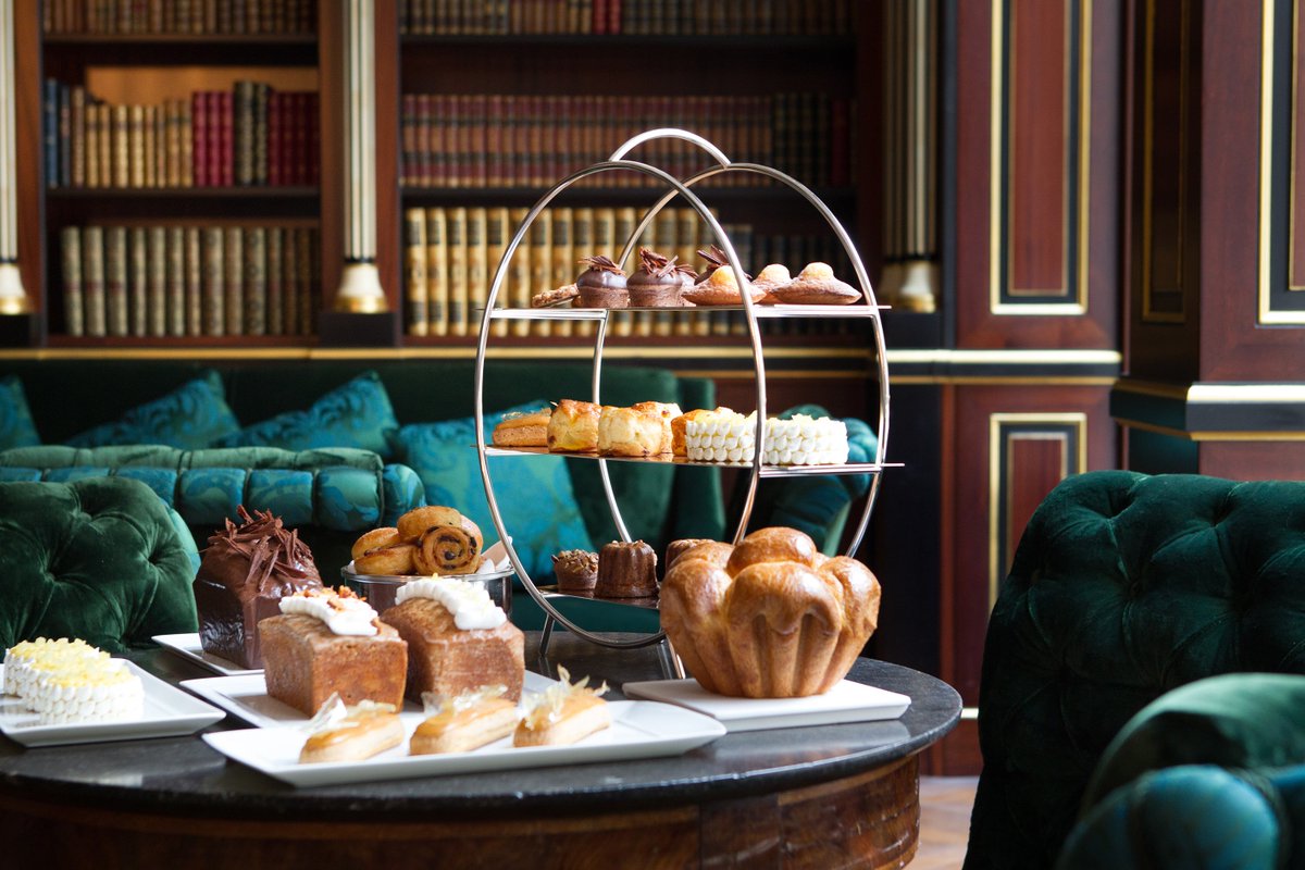 Mandaley's tweet photo. On a testé le #teatime à l'hôtel La Réserve à #Paris 
https://t.co/rKG7mTYcIE https://t.co/8szTFeMmnp