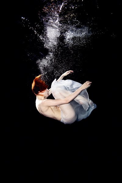 Shot #underwater by Vanessa Mills 🐬🐙  #me #photoshoot #underwaterphotography #underwaterphotoshoot #redhead<a href="/tag/underwater"class="tags">#underwater</a><a href="/tag/me"class="tags">#me</a><a href="/tag/photoshoot"class="tags">#photoshoot</a><a href="/tag/redhead"class="tags"><span>#redhead</span></a><a href="/tag/underwaterphotoshoot"class="tags"><span>#underwaterphotoshoot</span></a><a href="/tag/underwaterpho"class="tags"><span>#underwaterpho</span></a>