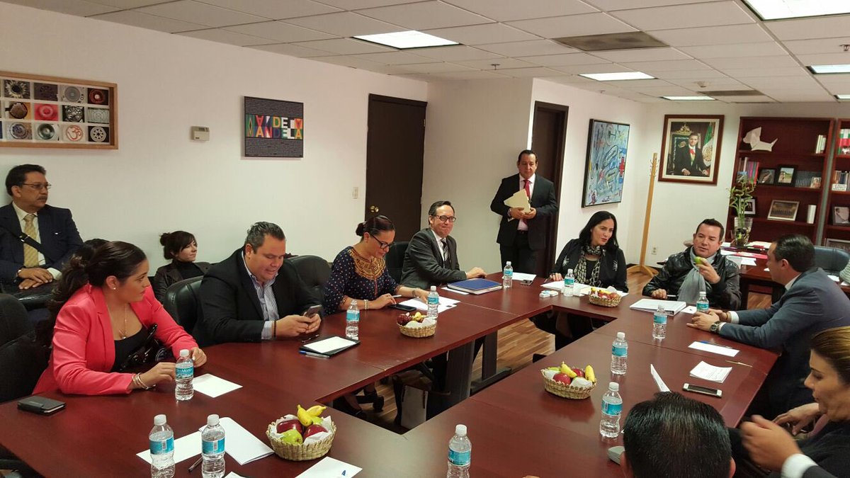AlyGamboa's tweet photo. Reunión de junta directiva de Comisión de radio y tv en donde preparamos los dictámenes que votaremos en un momento https://t.co/pRcVCQjqwd
