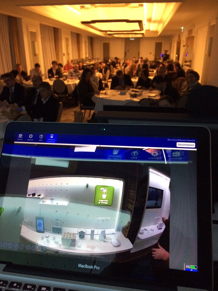 cbasti1so's tweet image. 70 personnes au @CardifLab depuis Varsovie ? Facile avec la virtual presence! #enjoydigitall