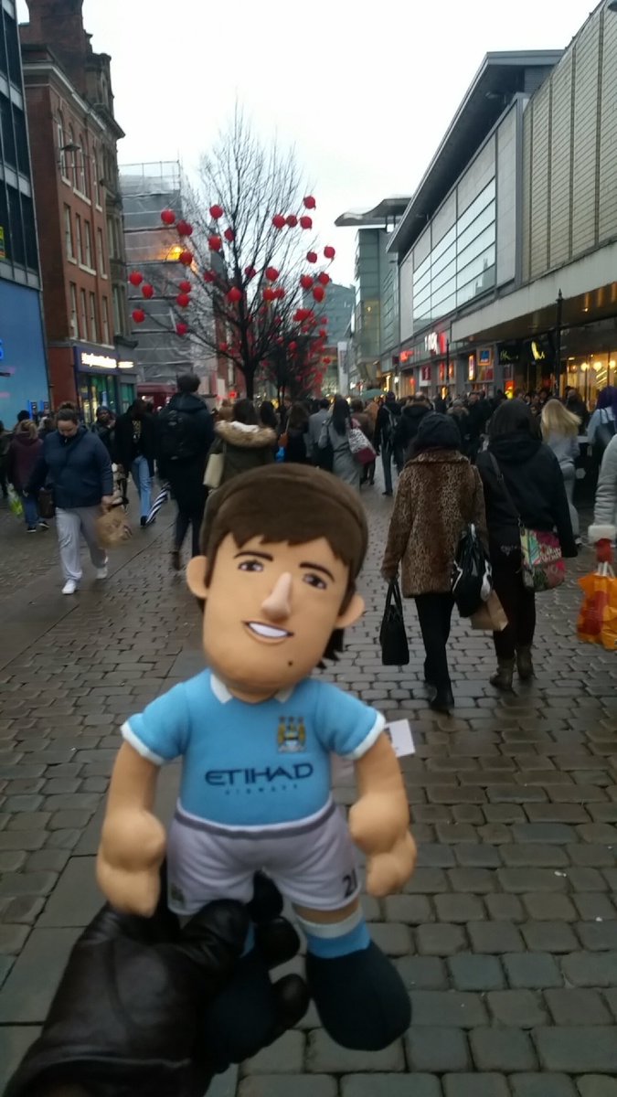 ManCity's tweet photo. Clue 2: Market Street, Manchester. #DavidDoll is waiting! #RandomActsOfKindness #mcfc https://t.co/5yWgXkxCjD