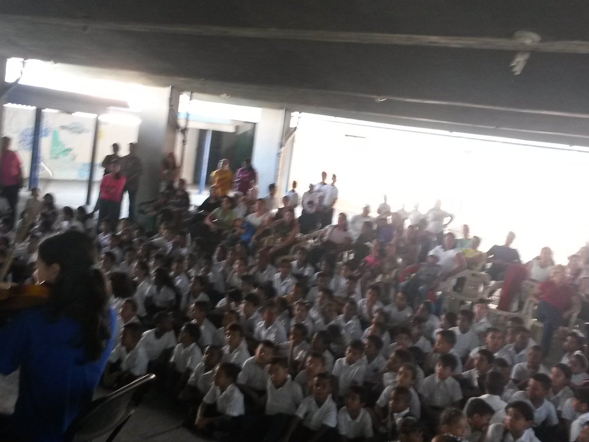 Orq Pre-Inf Esc. Sterling <a href="/elsistema/">El Sistema</a> @FundaMusicalR <a href="/elsistemavargas/">El Sistema Vargas</a> #ElSistemaCumple41