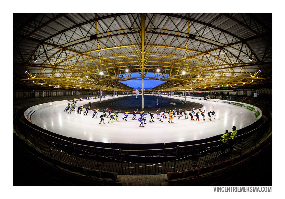 Laatste koers in de Bonte Wever in Assen voordat deze definitief zijn deuren sluit <a href="/DeBonteWever/">De Bonte Wever Assen</a> #marathonschaatsen