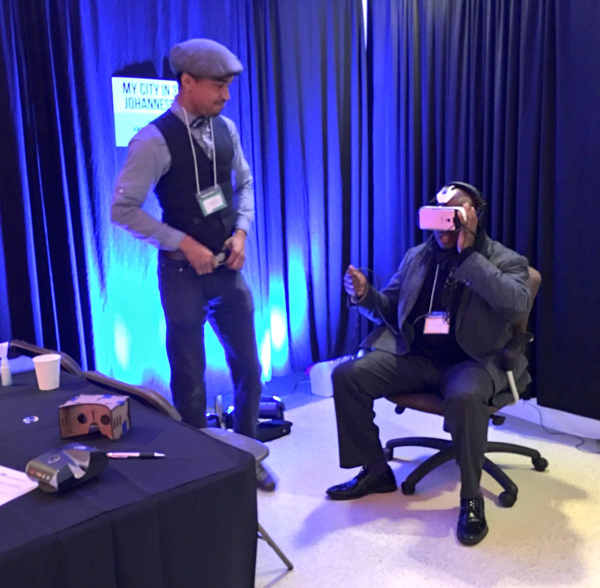 JanPint's tweet photo. Everyone should check out #MyCityIn360Johannesburg #ChangSchoolTalks #KwameNewmanBremang #OutpostVR @oneil_oneil https://t.co/XDbGnyztA8