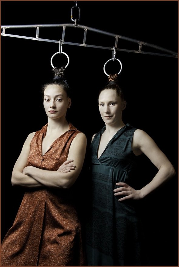 Prgaftbus's tweet photo. PalacAcropolis present GALAPIAT CIRQUE - CAPILOTRACTÉES Girls and their hair https://t.co/CB6ku4vLzF #Prague #Prag https://t.co/3JVsHJq3B1