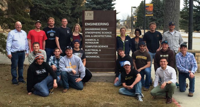 WildWellInc's tweet photo. Congrats to the Univ of Wyoming students who successfully completed #WellControlTraining this past weekend! #uwyo https://t.co/Bu4MvceF95