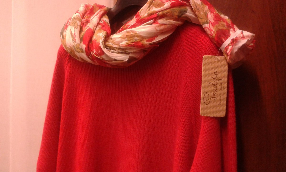 SncPenelope's tweet photo. #primavera#estate#2016#rosso#moda#maglia#madeinitaly https://t.co/Fu9ZzgnASK