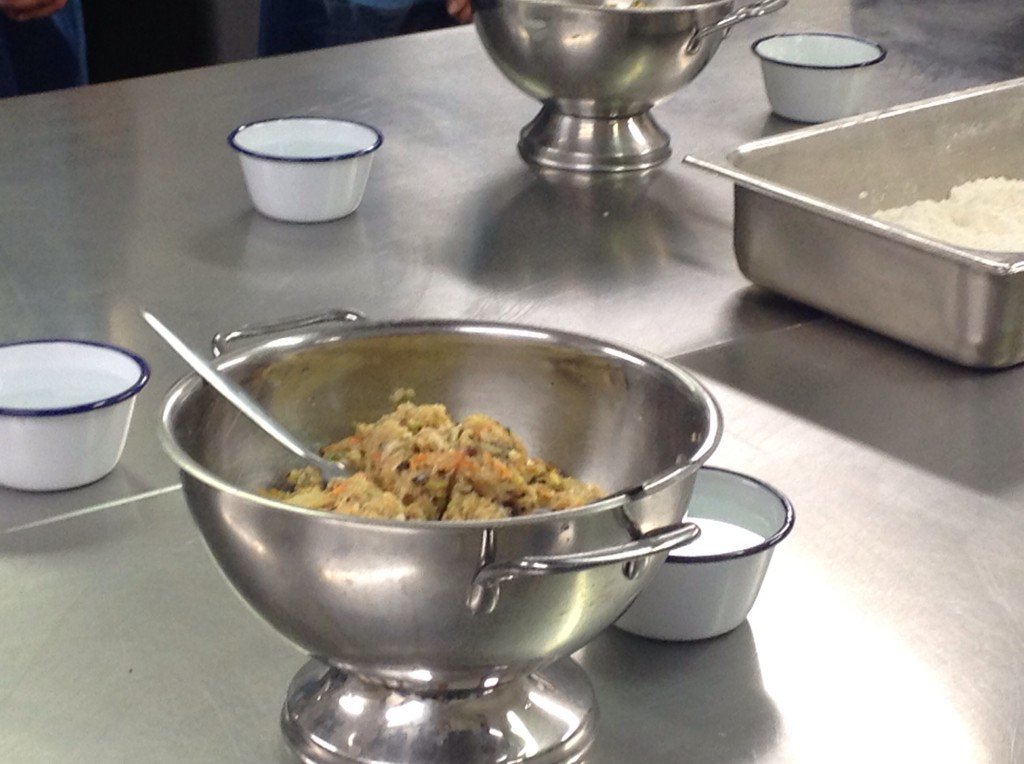 LeedsConfucius's tweet photo. #Dumpling making is underway! Enjoying the traditional #ChineseNewYear treat at #Leeds Uni Refectory @GreatFoodLeeds https://t.co/OUWyxGMjqu