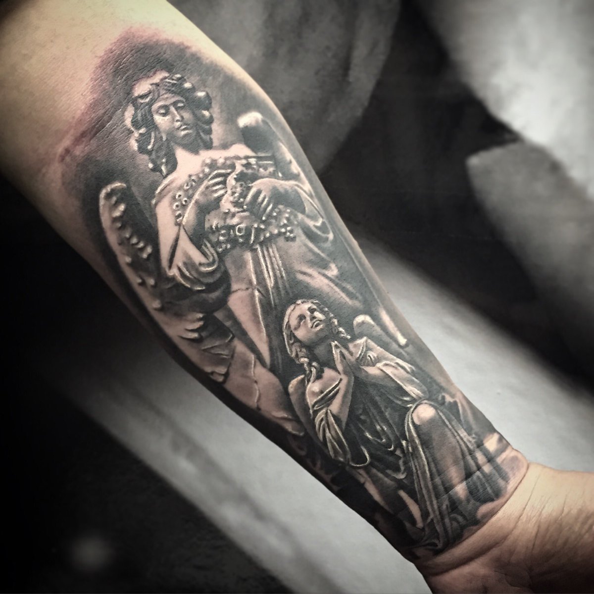Had this lovely chap in today @1jimhope 
We started this half sleeve,
Well done Sir !
