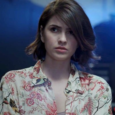 Brazil Loves Shelley Hennig