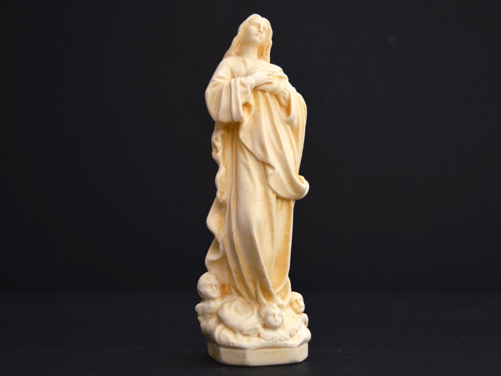 Statue of the Virgin Mary Vintage Religious Statuary Religious Statue Vintage Religion by FillyGumbo (50.00 USD)