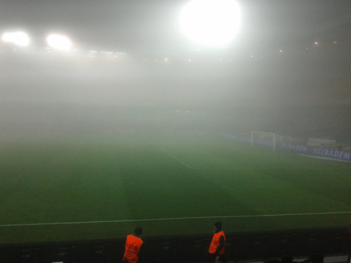 Zor bir aksamdi.kazasiz bir viraji daha döndük:)